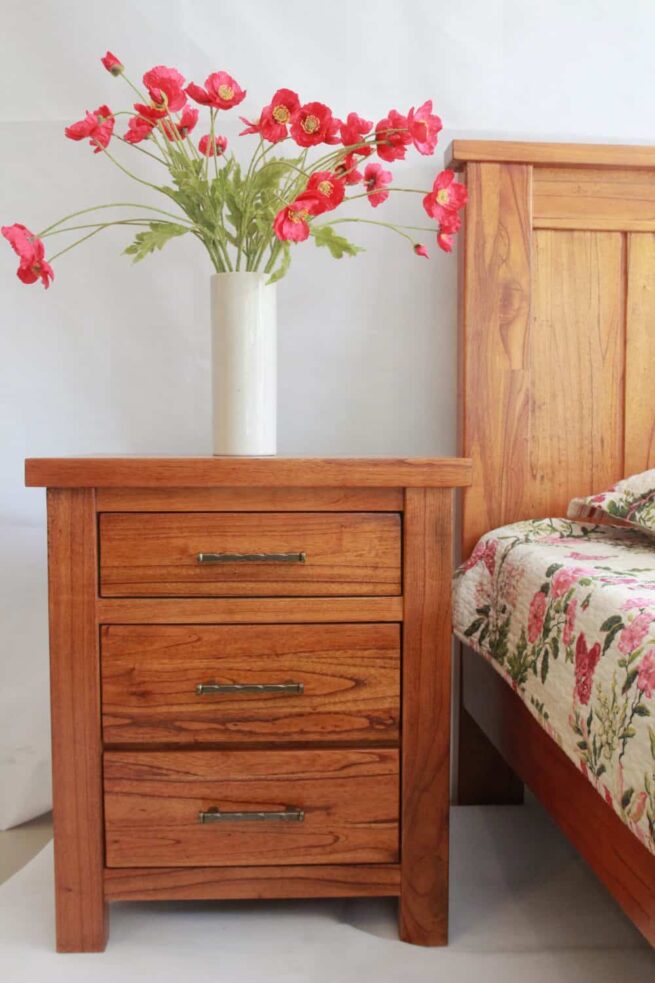 tủ đầu giường xuất khẩu XK 315, chế tác từ gỗ xoan mộc