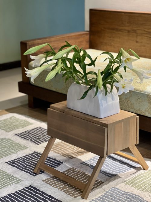 Bàn xếp giỏ sách TP